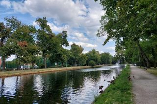 Gdzie nie wolno budować domów? Jakie tereny wykluczają taką inwestycję?