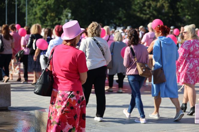 W centrum Lublina królował róż! Przez miasto przeszedł Marsz Różowej Wstążki