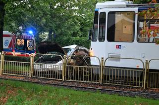 Wypadek na Krzekowie. Tramwaj zderzył się z samochodem