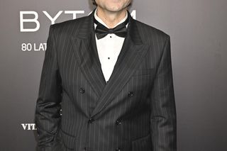 Marcin Dorociński zagra legendę polskiego kina. Teraz odtworzył jego słynną sesję zdjęciową. Internauci wprost: Ależ podobieństwo!