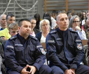 Dominik Dąbrowski spotkał się z młodzieżą III LO w Grudziądzu cz. I