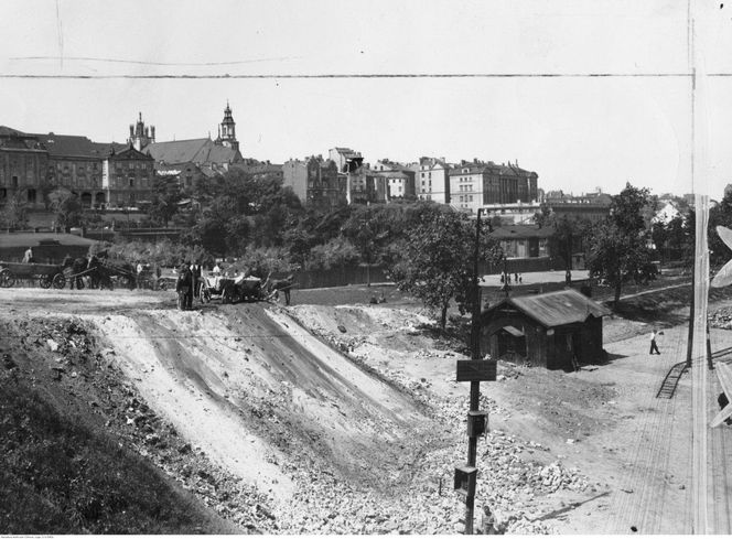 Bulwary nad Wisłą w Warszawie