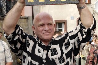 To on przed laty prowadził kultowy program Rosyjska ruletka. Dziś obchodzi 80 urodziny