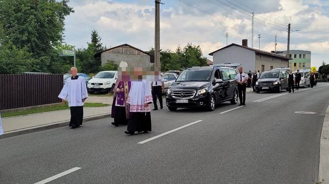 Pogrzeb ofiar zabójstwa w Borowcach. Gianni pożegnał swoich bliskich [ZDJĘCIA]