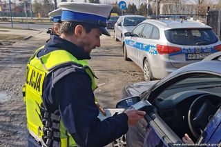 Złamał sądowy zakaz prowadzenia pojazdów. Teraz trafi do więzienia