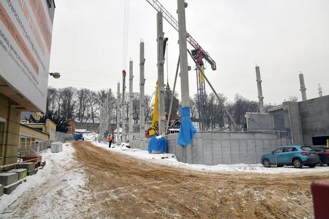 Bydgoszcz: Parking na Grudziądzkiej rośnie w oczach. Zobacz zdjęcia z placu budowy