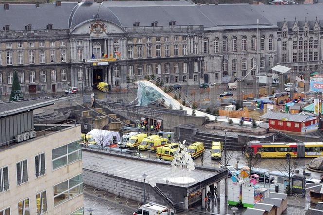 Zamach w Belgii w mieście Liege:  Zamachowcy rzucali grantami w przystanek autobusowy