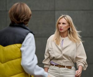 Na Wspólnej, odc 4086. Monika (Sylwia Gliwa), Kajtek (Michał Stoszek)