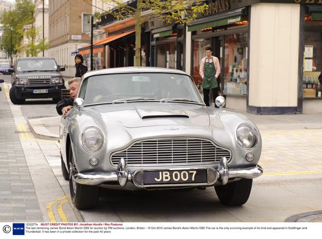 Aston Martin DB5 coupe