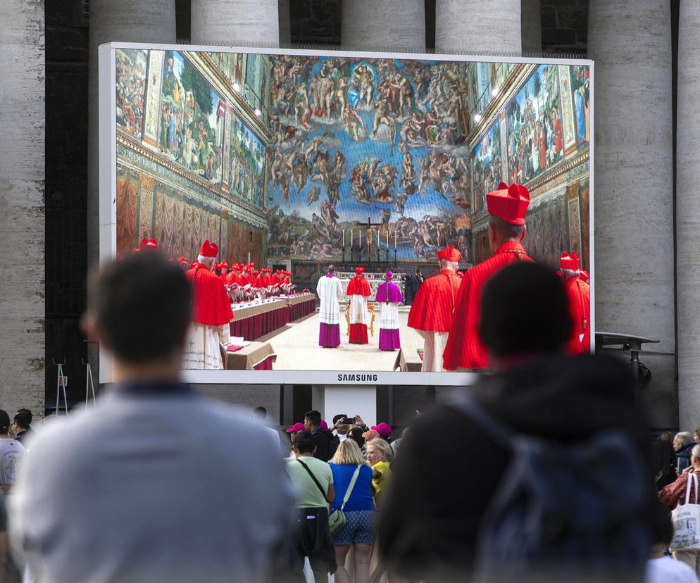 Tłumy na placu św. Piotra