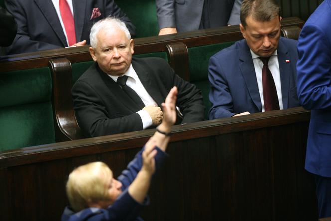 SEJM PO URLOPIE.