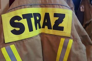 Straż 4 godziny gasiła pożar policyjnego magazynu w Rzeszowie. Straty oszacowano na pół mln zł
