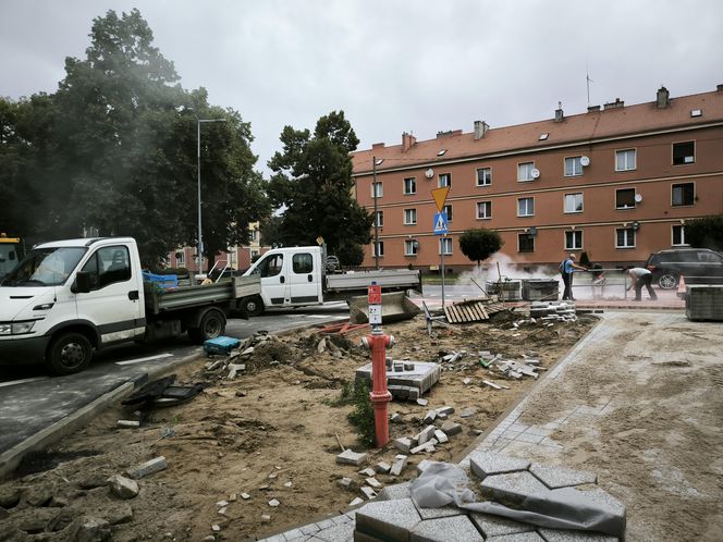Końcówka remontu ulicy Racławickiej w Lesznie 