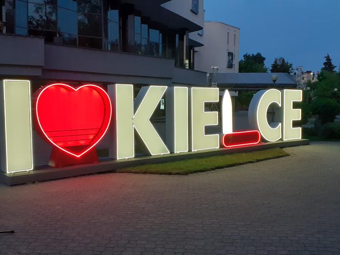 Napis "I love Kielce" odsłonięty
