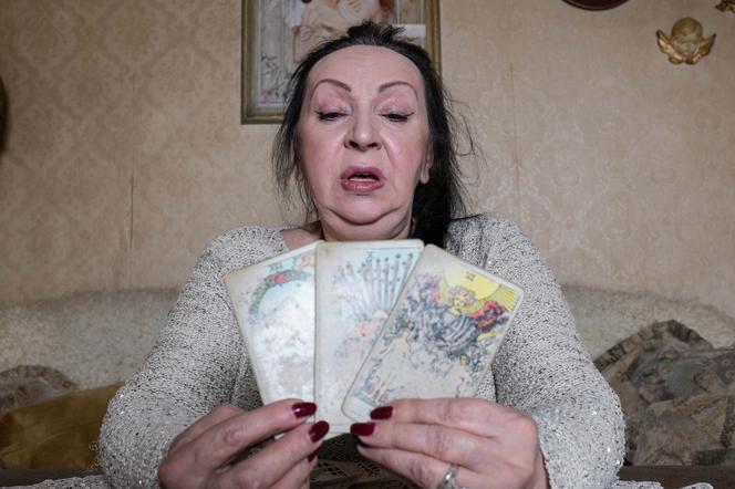 Wróżka: Wygra Komorowski! Jasnowidz: Wygra Duda!