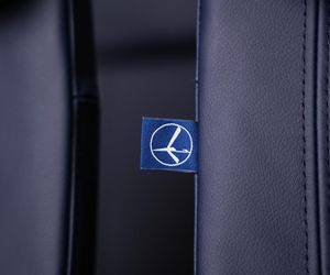 Nowe fotele dla LOT: polska fabryka Recaro zapewni komfort pasażerom