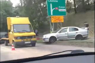 Zderzenie pięciu aut na obwodnicy Piekar Śląskich. Trzy kolizje jedna po drugiej