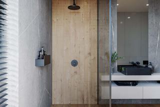 Łazienka wyłożona płytkami imitującymi drewno
