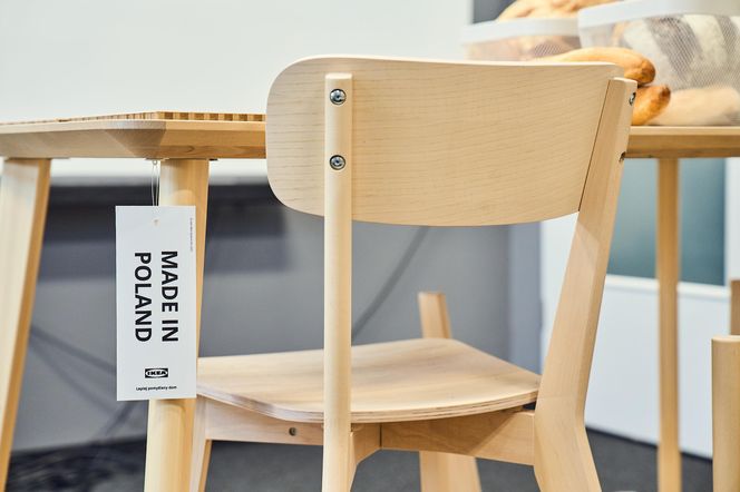 IKEA zaprasza do stołu i jedzenia nowościami i obniżonymi cenami