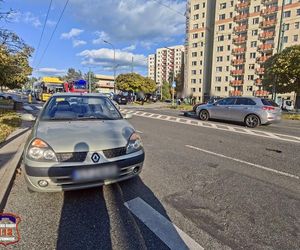 Tychy: 14-latka spowodowała wypadek drogowy jadąc na hulajnodze. Wpadła pod samochód