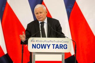 Jarosław Kaczyński wrócił do objazdu Polski. Zaczął ostro! Były śpiewy [WIDEO]