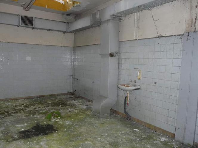 Opuszczony szpital w Zabrzu. Kiedyś świetna lecznica. Teraz odstraszająca ruina