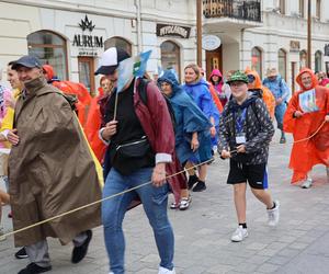 Lubelska Piesza Pielgrzymka na Jasną Górę 2024. Pątnikom deszcz niestraszny!