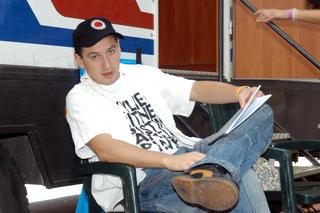 Maciek Rock wyznał prawdę o małżeństwie. Wykonuje jej polecenia