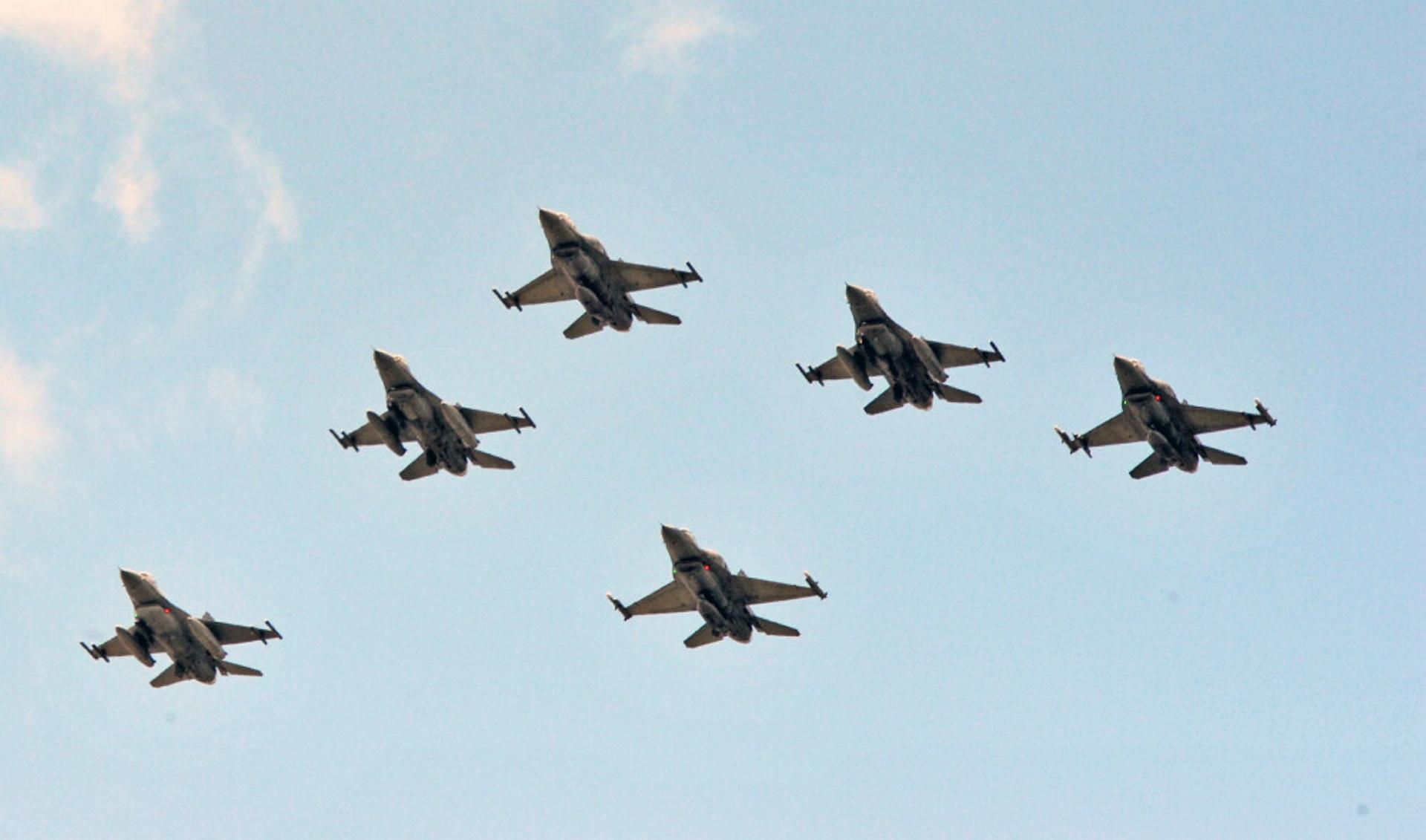 Ukraina szuka pilotów samolotów F-16. Rząd w Kijowie apeluje do innych krajów