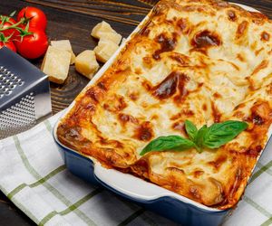 Z mięsa mielonego i cukinii robię pełną smaku zapiekankę. Włoski klimat czuć od pierwszego kęsa 