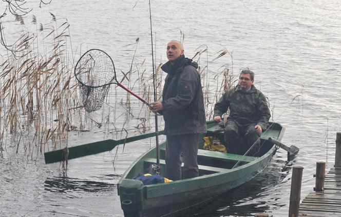 Sylwester polityków: Tusk na boisku, Brudziński w lesie