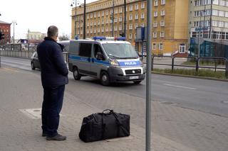 Koronawirus w Bydgoszczy. Żarty się skończyły! Policja mówi:  „ZOSTAŃ W DOMU” [WIDEO]