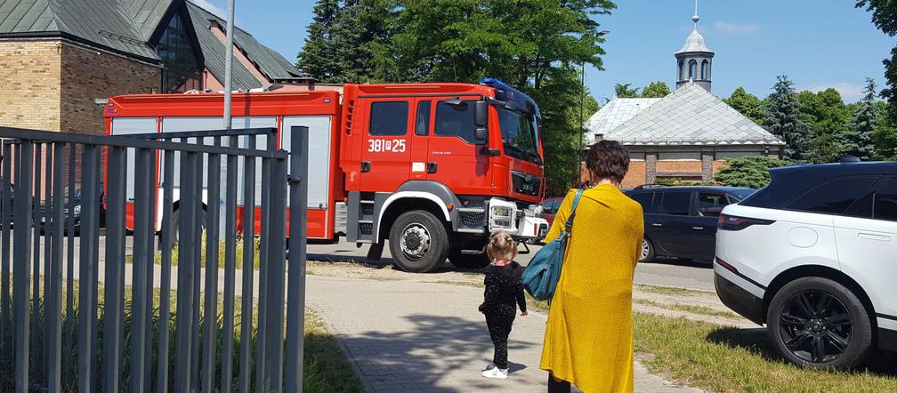 Kolejne alarmy bombowe w placówkach oświatowych w pow. leszczyńskim 