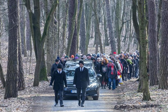 Uroczystości pogrzebowe Ewy Wanat. Dziennikarka spoczęła na cmentarzu miłostowskim w Poznaniu