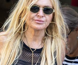 Monika Olejnik. W falbanach pogubiła pranie