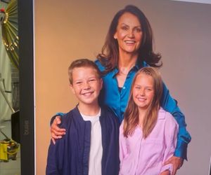 M jak miłość nowy sezon sesja zdjęciowa. Aleksandra (Małgorzata Pieczyńska), Maja (Laura Jankowska), Szymek (Staś Szczypiński)