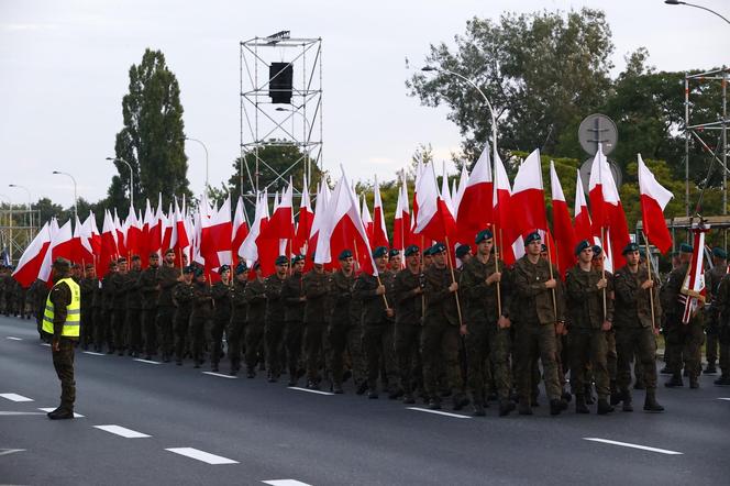 Święto Wojska Polskiego. Wielka defilada w Warszawie. O której się zacznie? [DATA,GODZINA, DOJAZD]