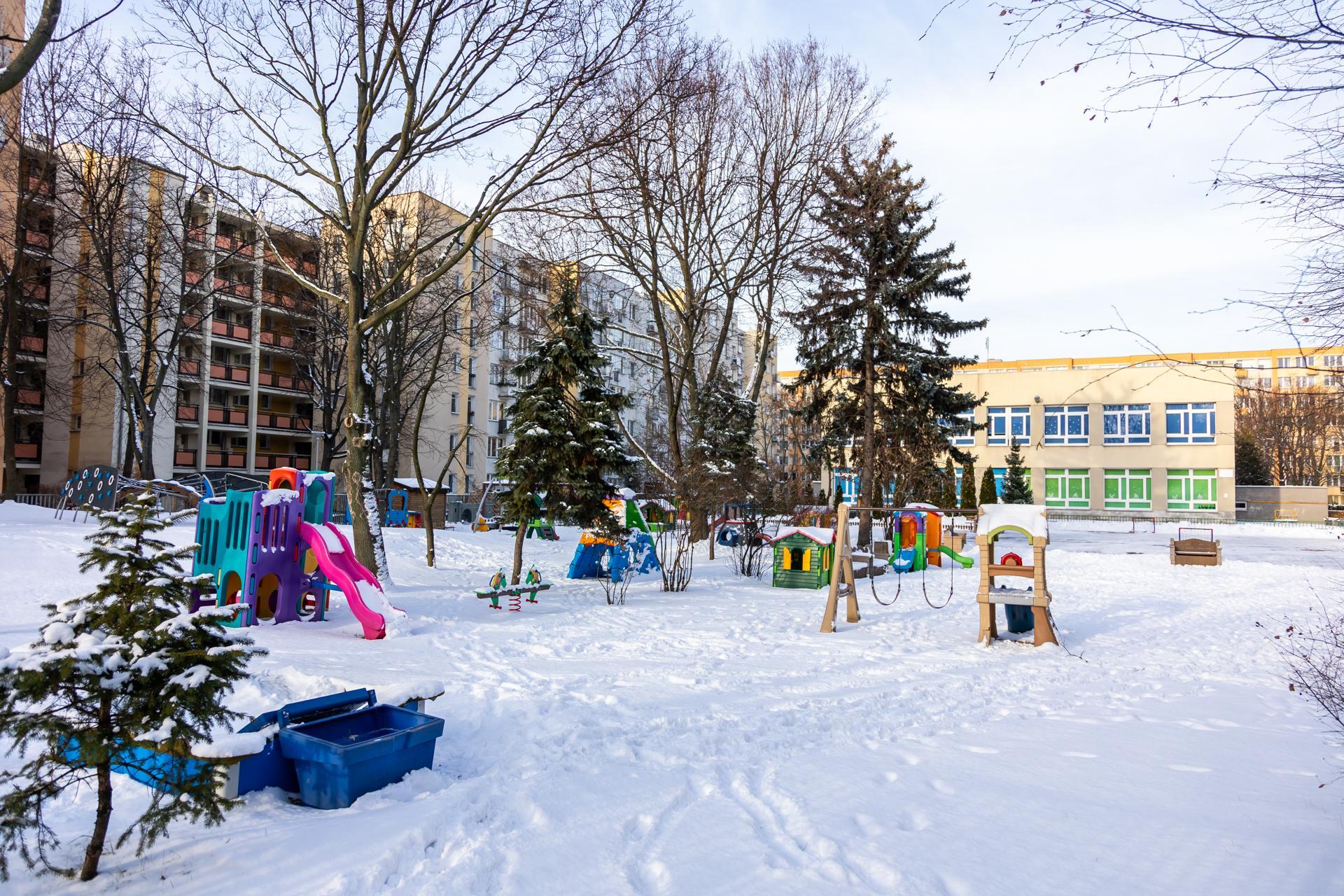 Przyczółek Grochowski - zdjęcia warszawskiego Pekinu. Zobacz, jak wygląda najdłuższy blok w Polsce