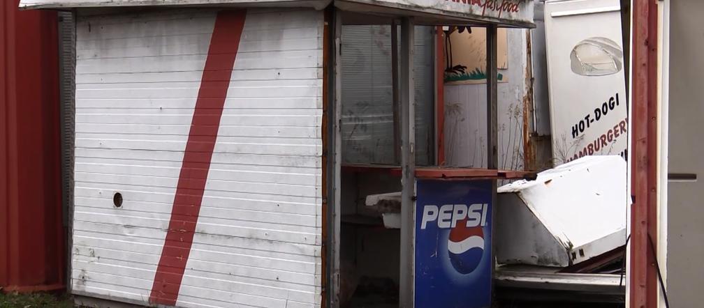 Cmentarzysko food trucków w Warszawie