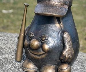 Żorki to uśmiechnięte figurki z brązu, które spotkasz na ulicy miasta