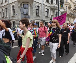 VI Toruński Marsz Równości. Przeciwnicy modlili się w centrum