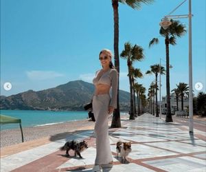 Beżowa Roxie i beżowa Doda