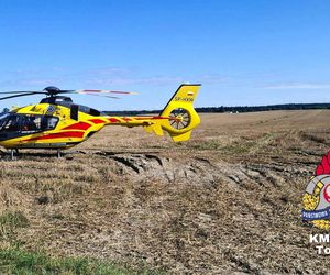 Gronówka. Śmiertelny wypadek na przejeździe kolejowym. Zderzenie kampera z pociągiem osobowym [ZDJĘCIA].