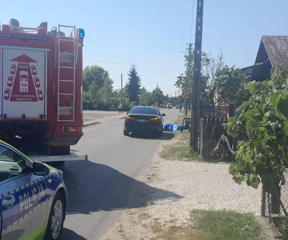 Osobowe BMW potrąciło dwoje dzieci. Dramatyczny wypadek na Mazowszu