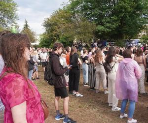 Kortowiada 2024. Drugi dzień koncertów na plaży przyciągnął tłumy. Zobacz zdjęcia!