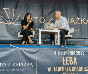 Łeba stolicą wakacyjnego czytania! „Lato z Książką 2025” już 1–3 sierpnia