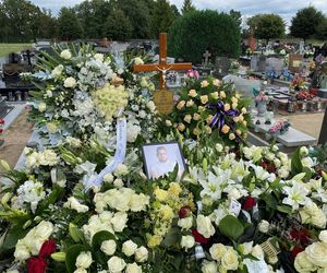 Przejmujący widok na grobie Jakuba Pracharczyka. 20-latek zginął w katastrofie awionetki
