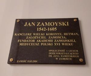 Zwiedzanie Nowej Akademii Zamojskiej z przewodnikiem