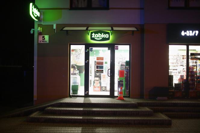 Sochaczew: atak nożownika w sklepie