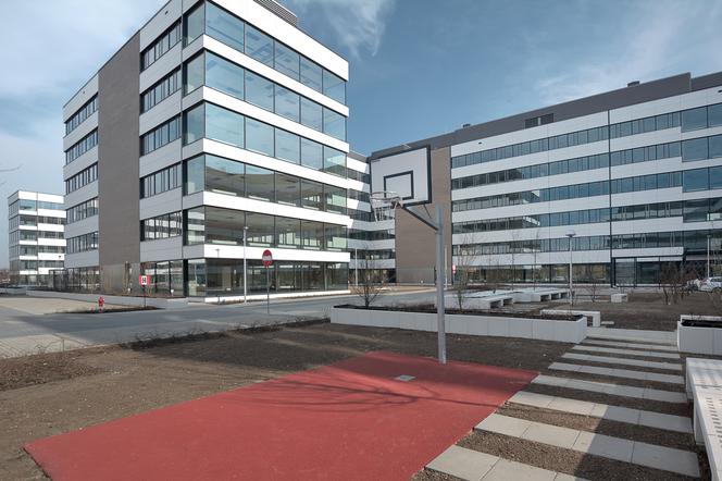 Kompleks biurowy Business Garden Poznań – przy obiekcie zrealizowane przestrzenie rekreacyjne